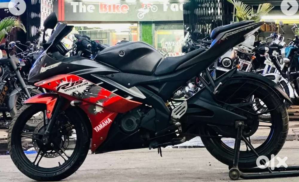 Yamaha R15 version 2 sale running good condition