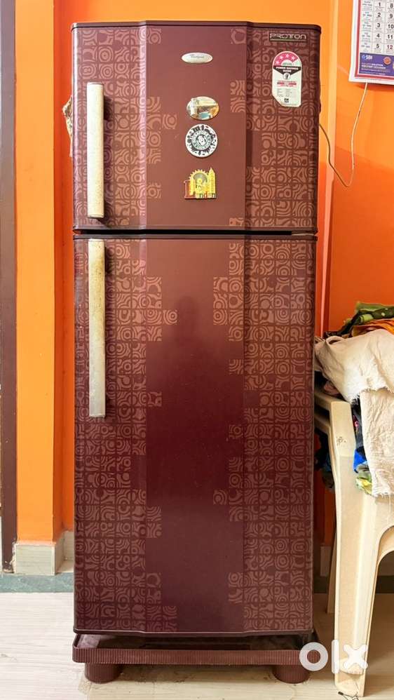 Whirlpool proton 272 litter refrigerator