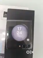 Samsung z flip 5  8GB 256 GB 2 month old