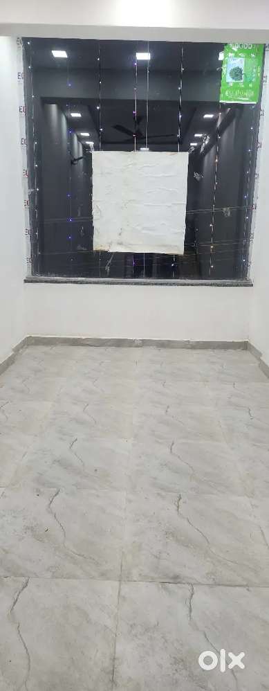 Area shop available for rent