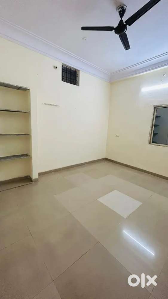 2 bhk House 1 washroom