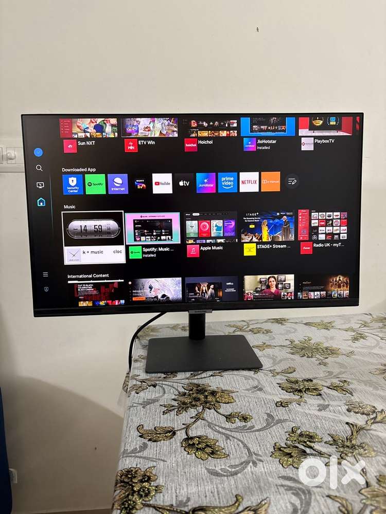 Samsung M5 27 inch Smart Monitor with warranty