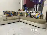 5 Seater Sofa L Shape withTabel good Condition