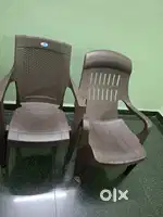 1 study table and 2 neekamal chair, age less than one year