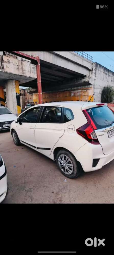 Honda Jazz 2015 Diesel 97000 Km Driven