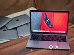 Apple Macbook Pro 2019Mfd i7 16GB Ram 512GB Apple SSD 13inch Display