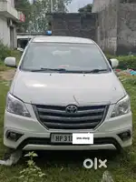 Toyota Innova 2015