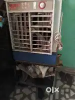 Good condition cooler bechna hai