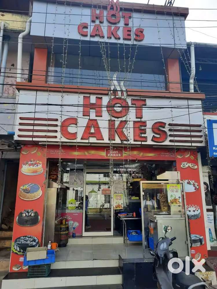 Baery staf in hot cakes franchise puthoor