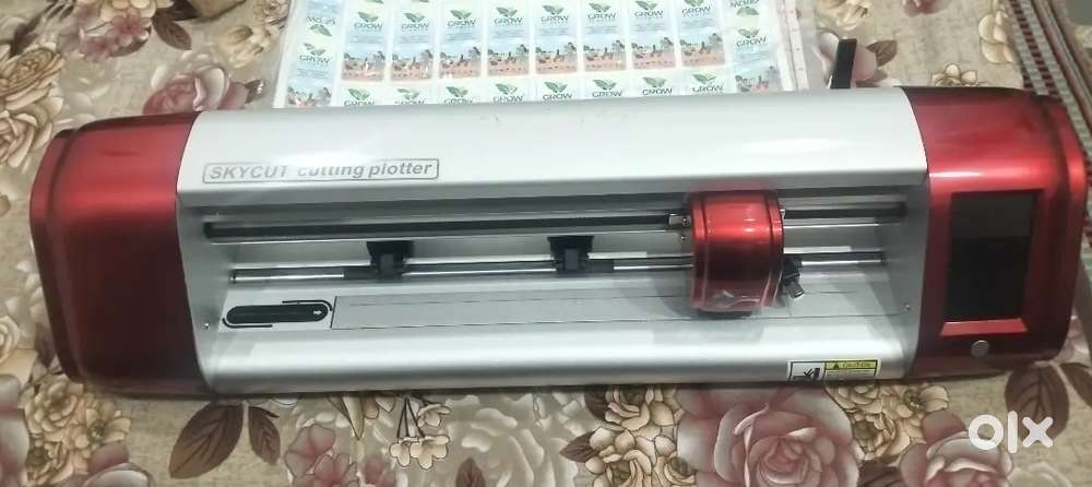 Sticker cutting plotter machine