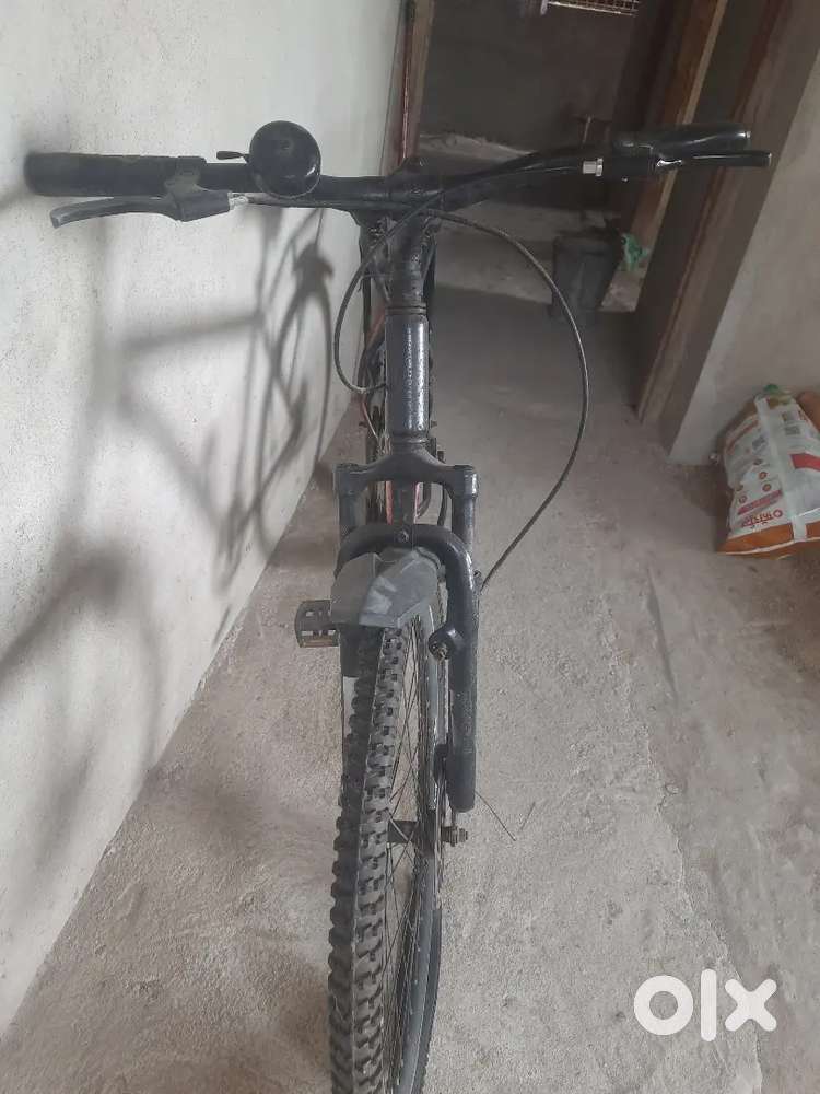 Avon Gamer Apex Brand cycle with disc break
