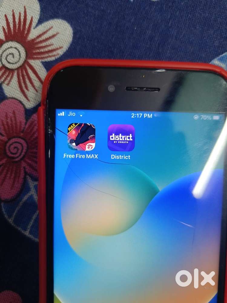 100 % and good condition and display was small crack