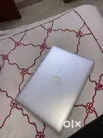 Macbook Air 2017 + Orignal macbook charger