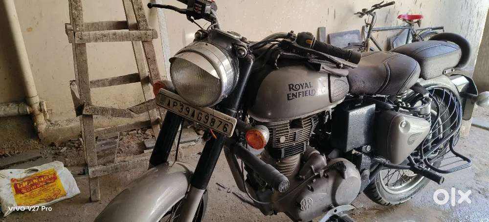Royal Enfield Gun metal grey well maintained