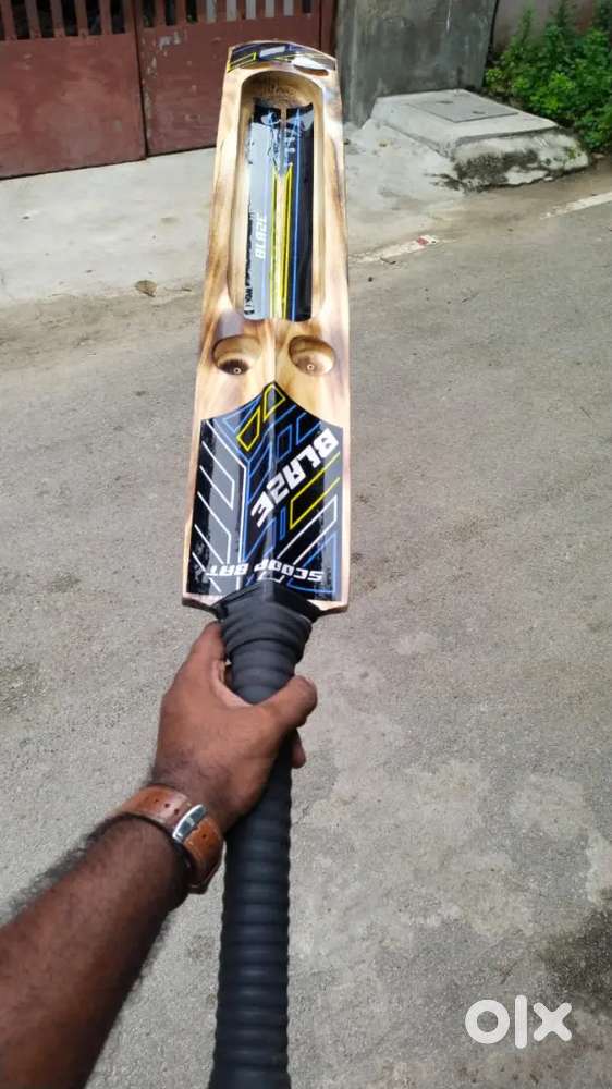 Kashmir Willow Cricket Bat – 1000 grams, .