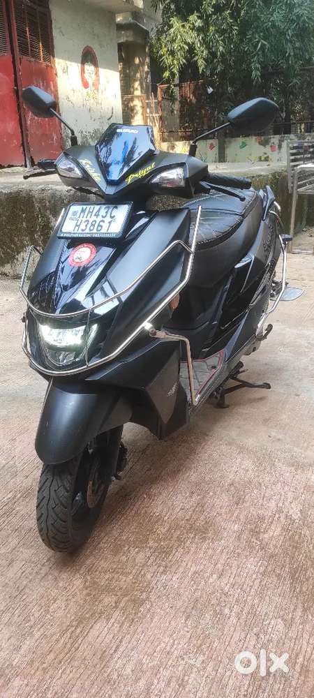 Suzuki Avenis 125 (Jan 2024) – Like New!