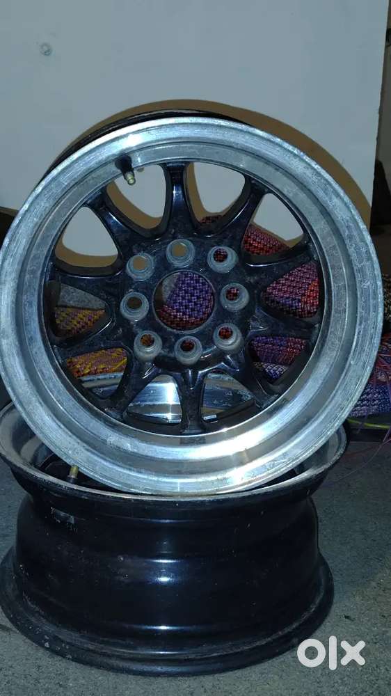 Alloy wheels
