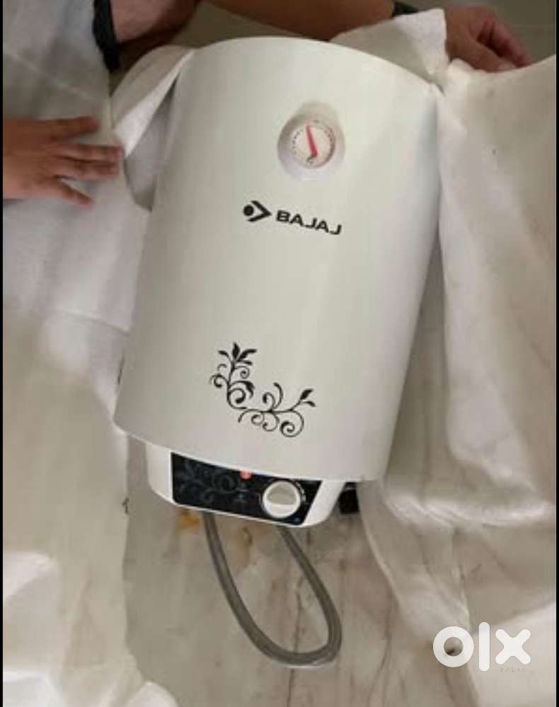 Bajaj 15l storage geyser: Excellent Condition