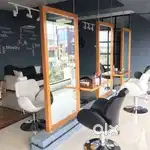 A 7year Customer Base Salon on Rent