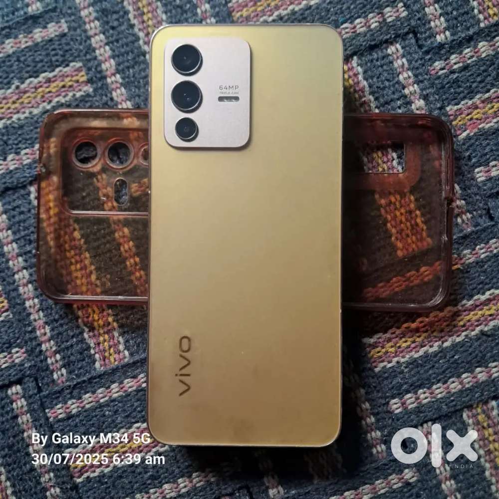 Vivo V23 5G 8GB+128GB  Immaculate Condition Full Box+Bill  ₹17,000