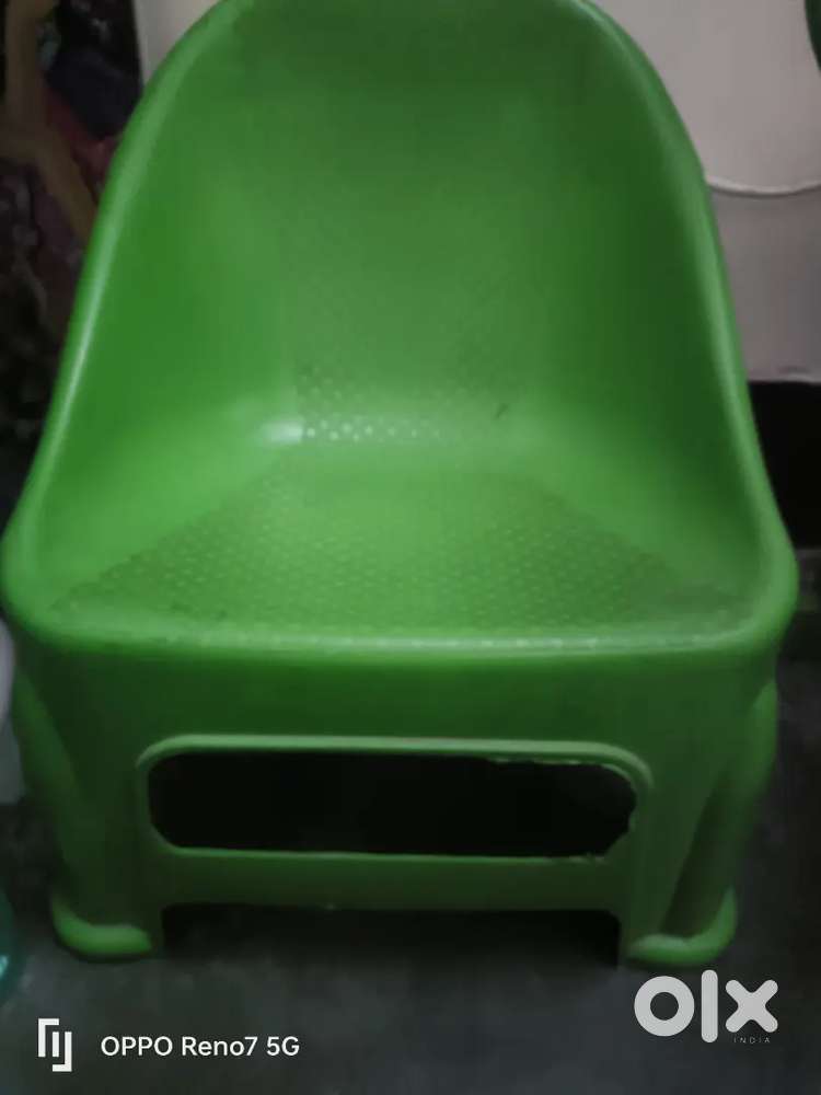 I am selling a kids chair