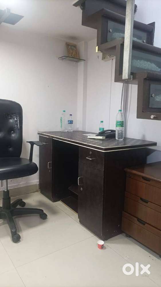 fully furnished office space available for rent