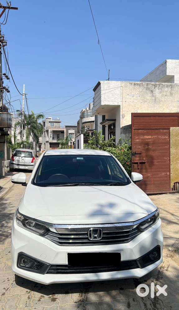 Honda Amaze 2023 Petrol Well Maintained