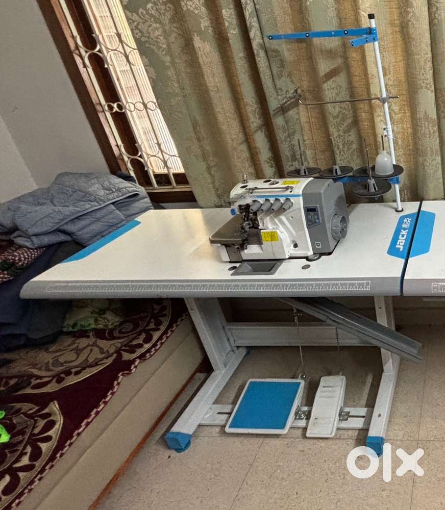 Jack 797t Overlock machine