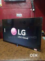 Used 32 inch LG Smart TV for sale - 4 Nos