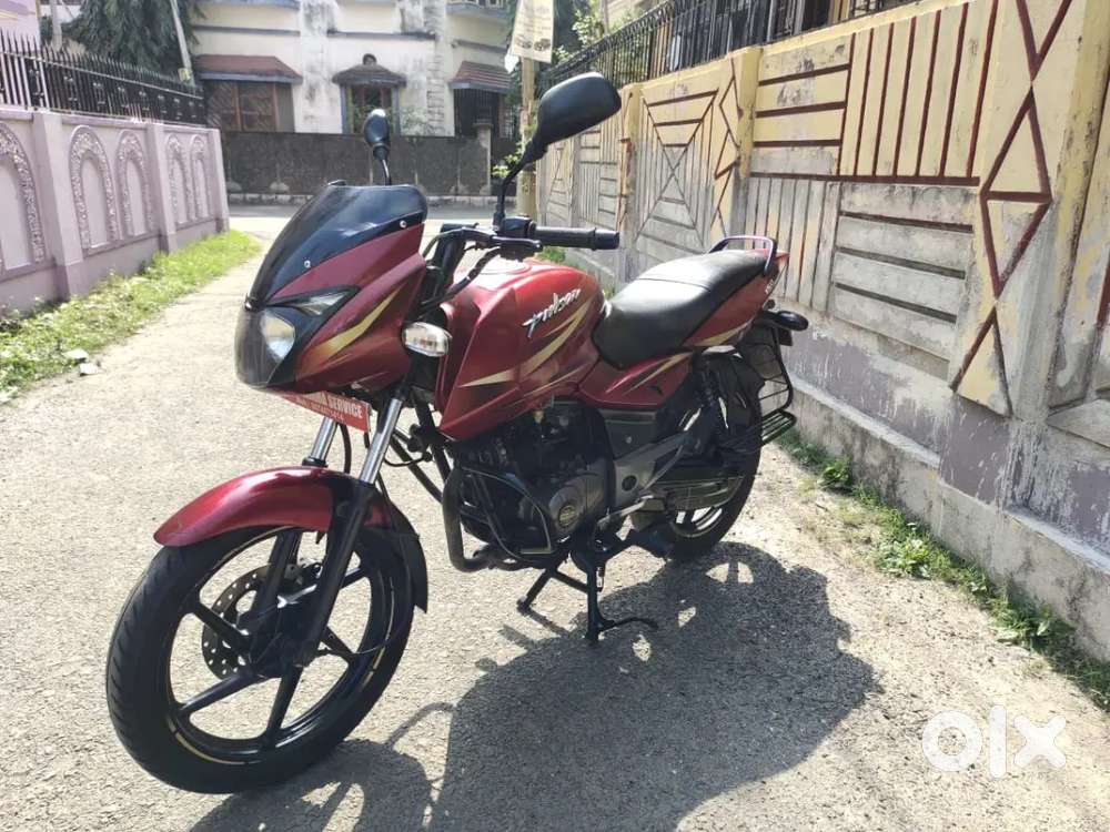 Mint condition Bajaj Pulsar 150 Model 2017. Instant ready to sell.