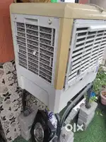 Voltas hi speed turbo exhaust cooler with stand 3 yrs old for sale