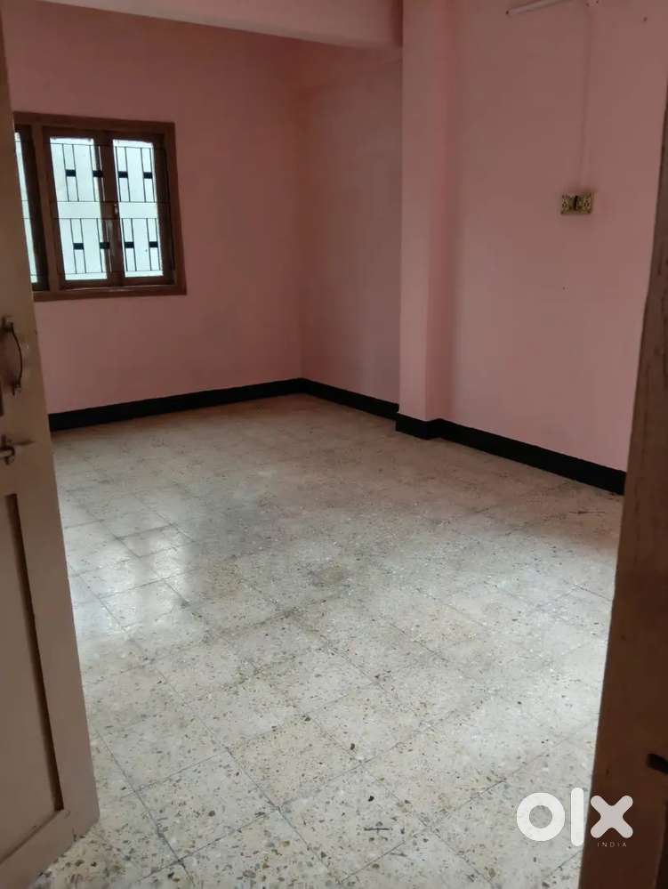 Flat for bachelors girls. Need 3 girls.