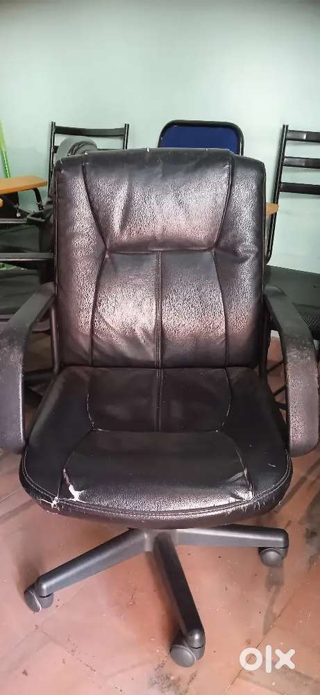 Used Executive Office Chair