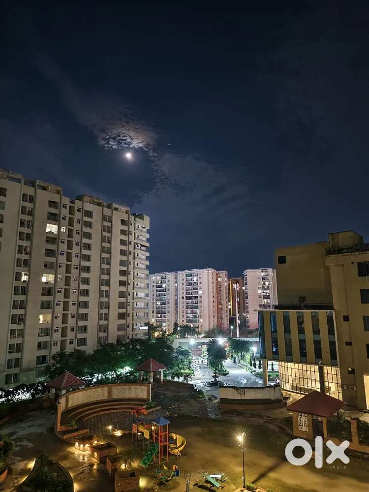 Need male flatmate in 2bhk fully furnished apartment