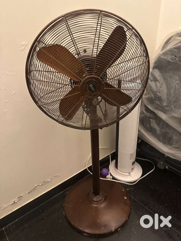 Orient table fan