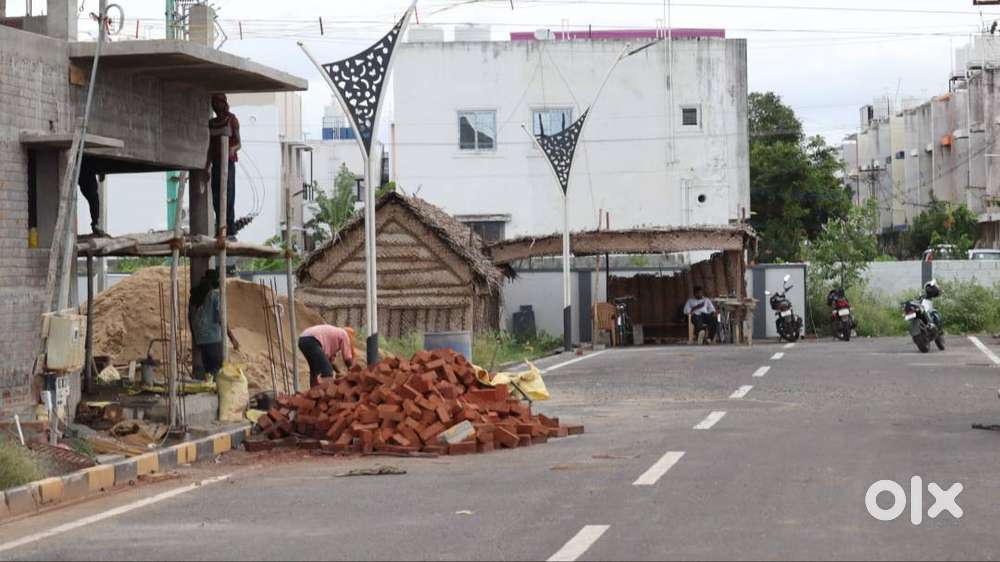 Thudiyalur - 15 Mins  Airport - 20 Mins in saravanampatti