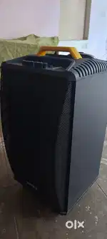 ROXY SPEAKER WITH MIC -200W