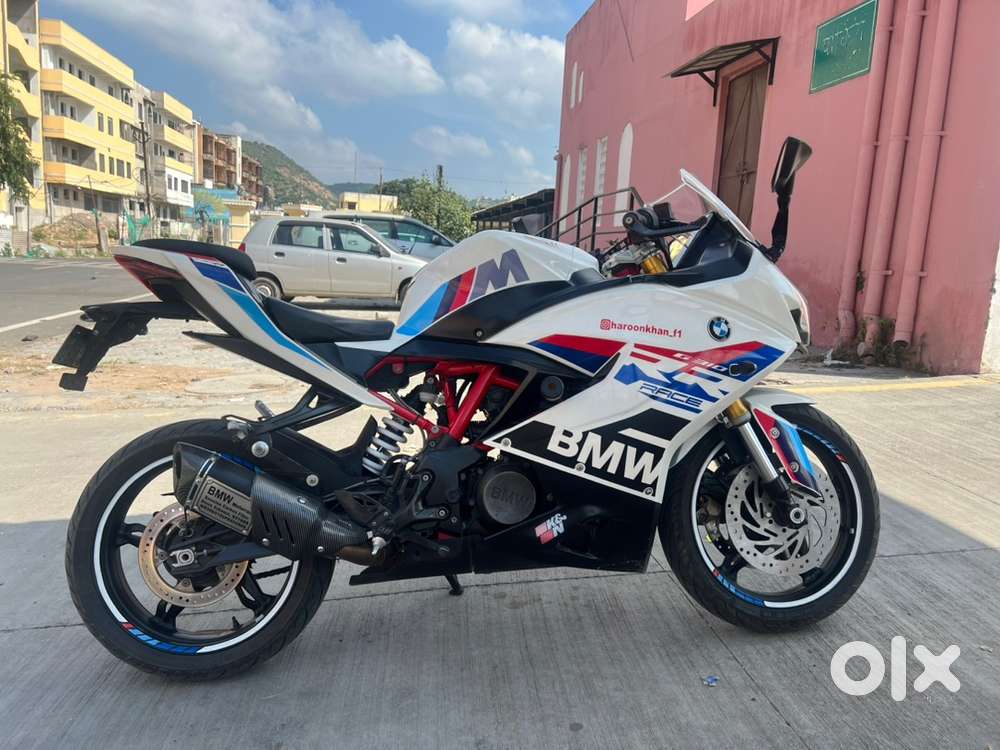 Bmw g310rr new showroom condition