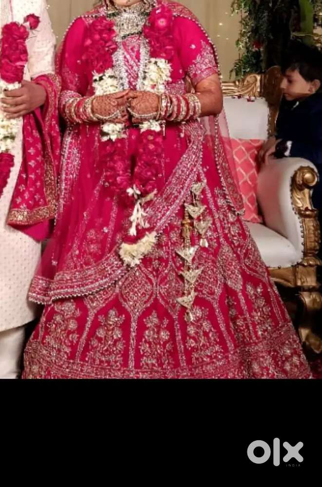 Bridal lehenga, Amrjenta Colour, hand work ,beautiful bright lehenga