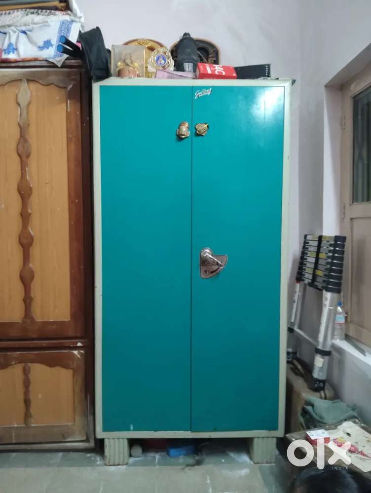 Iron wadrobe