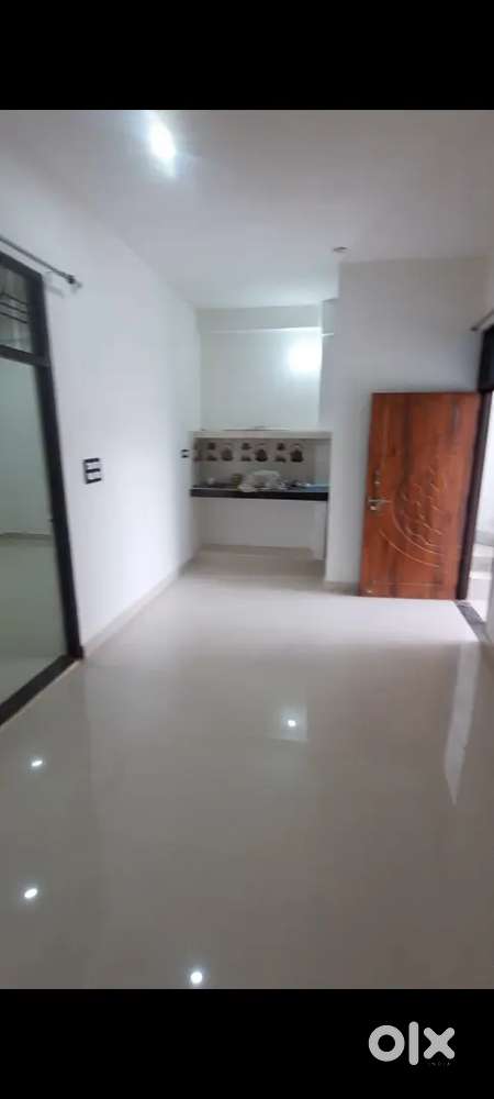 Well-Maintained 2BHK flat -Faimly Friendly Locality