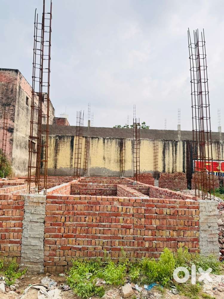 75 Sq. yds independent house in Faridabad. Mcf approved col. Loan 90%.