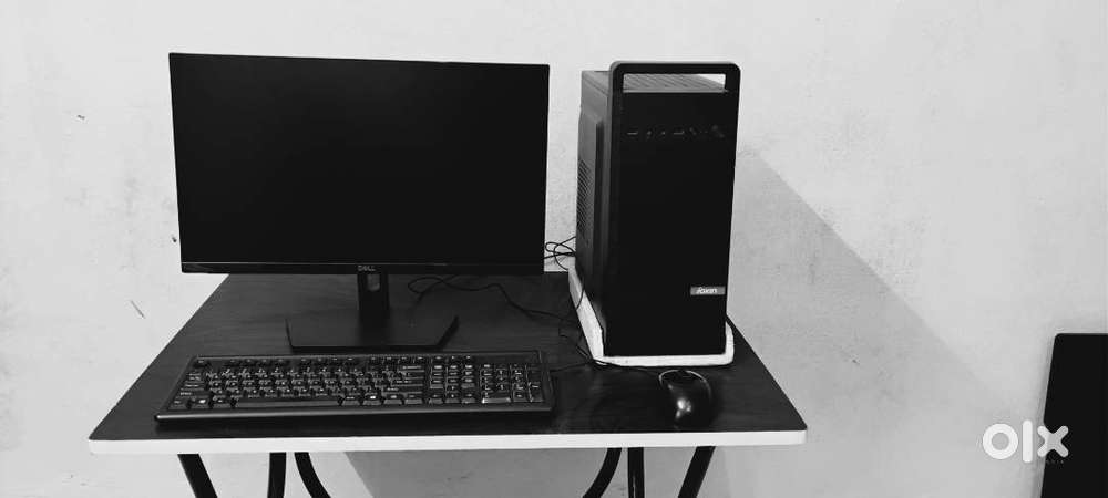 “Core i5 PC Full Set – 8GB RAM, 1TB, 2GB Graphics, 54cm Monitor”