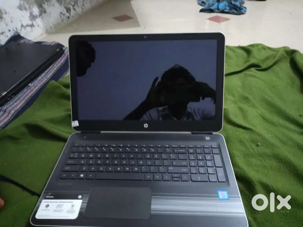 Laptop HP achchi condition me hai