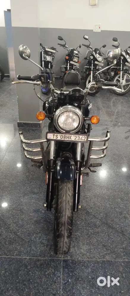 Royal Enfield meteor 2020,2021 blue color in showroom track