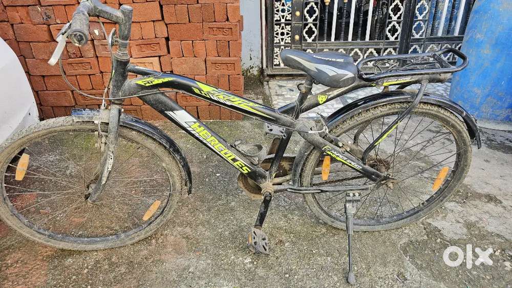 2 fresh Hercules cycles less used