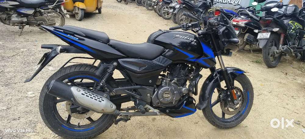 Good condition Pulsar 150 double disc