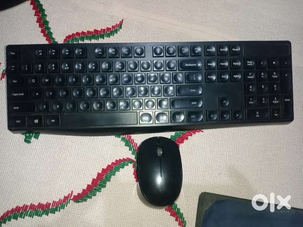 Wireless keyboard mouse combo