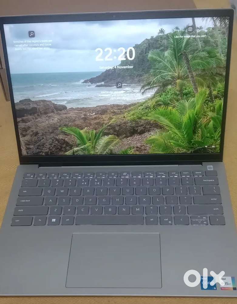 Selling the laptop i7 Inspiron 13 generation