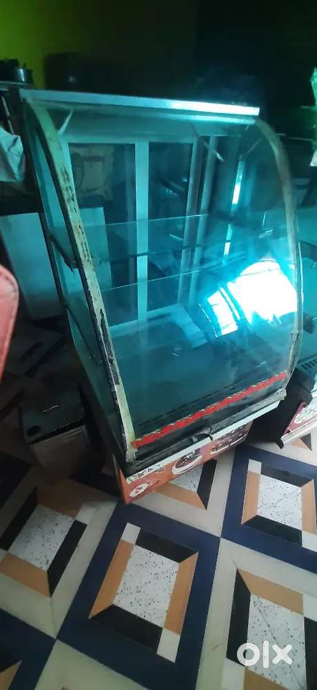 Showcase (non cooling)